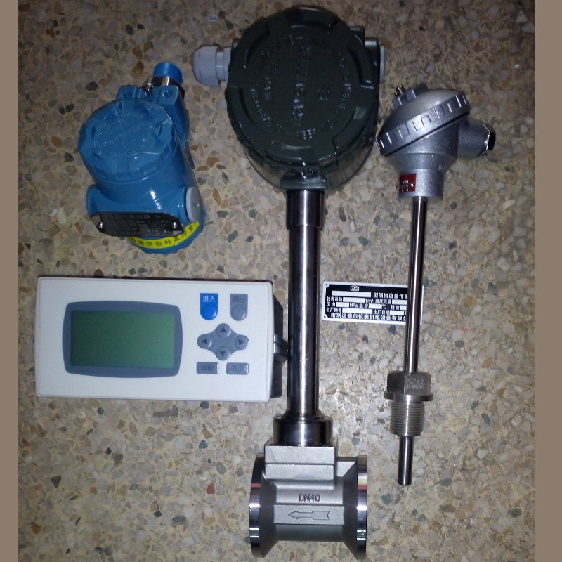 DN40涡街流量计,分体式,温度压力补偿,空气标况,蒸汽质量流量计